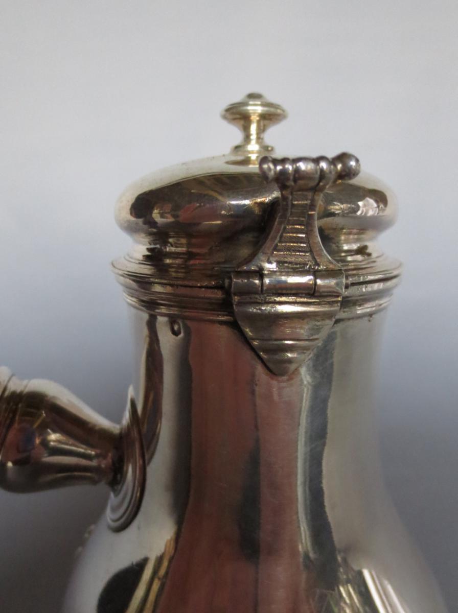 Small Jug Tripod In Sterling Silver.-photo-2