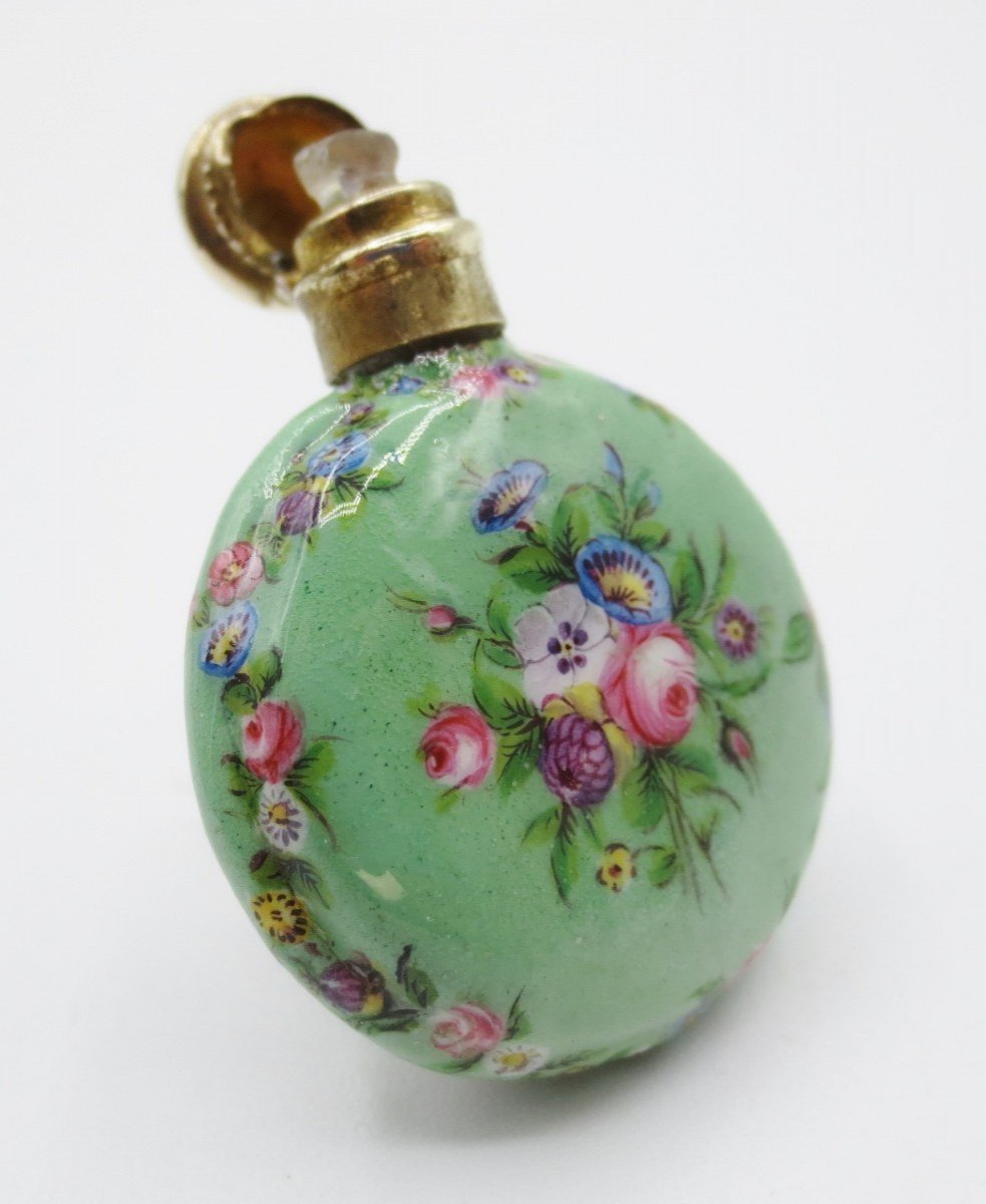 Enamelled Salt Bottle, Restoration Period.-photo-1