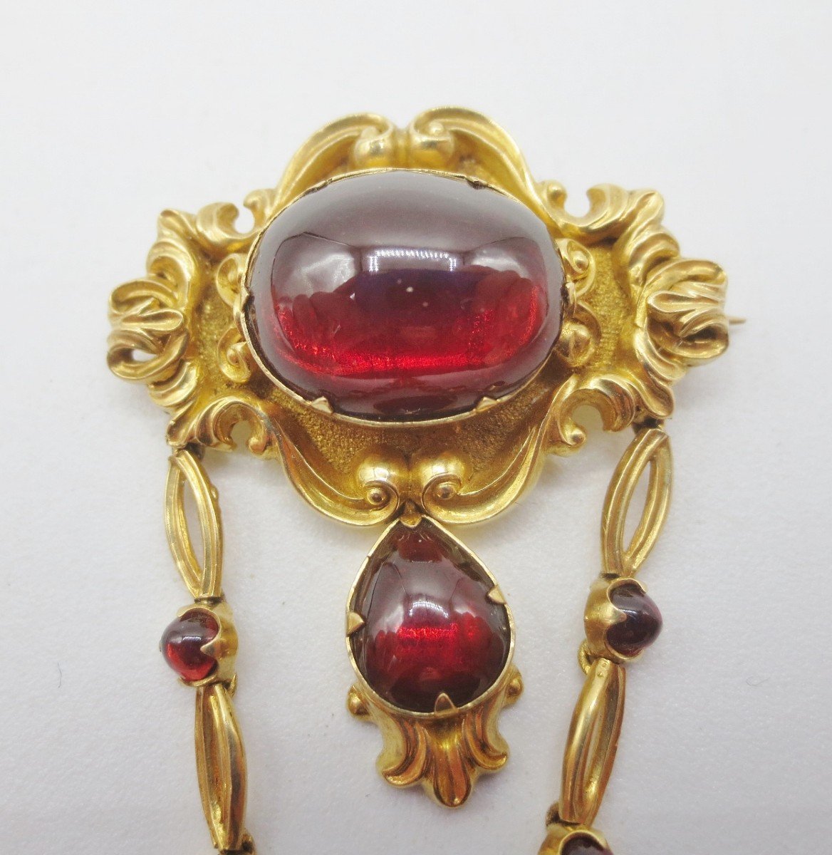 Brooch In Gold And Garnets, Mid-19th Century.-photo-3