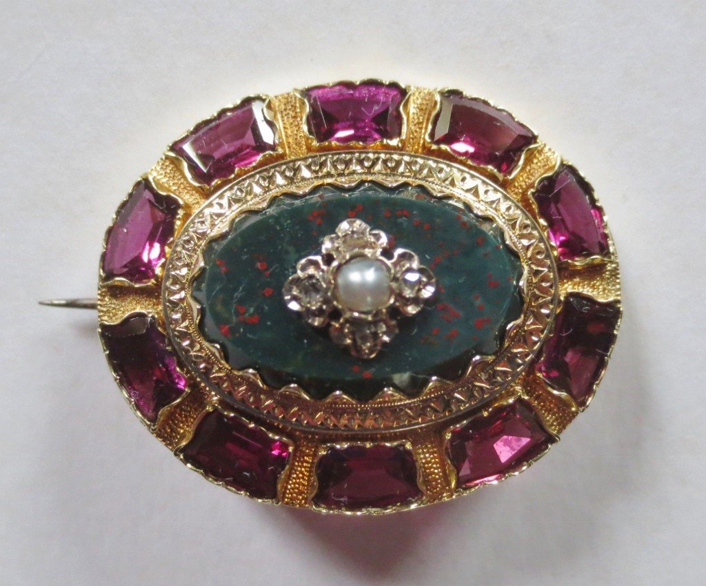 Broche En Or Jaspe Sanguin, Diamants Et Perles, Napoléon III.