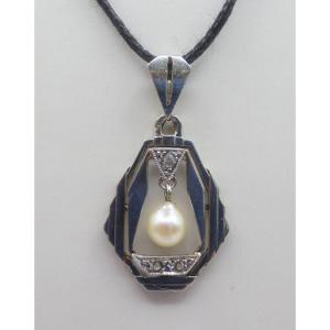 Art Deco Medallion, Platinum.