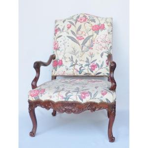 Fauteuil Régence, XVIIIe siècle.  