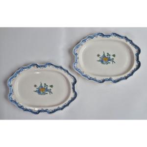 Paire de plats, Moustiers XVIIIe siècle. 