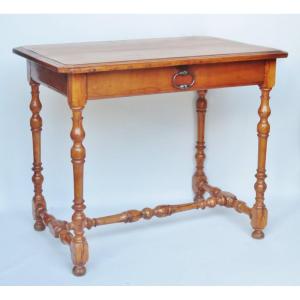 Table à écrire en bois fruitier et en buis. 