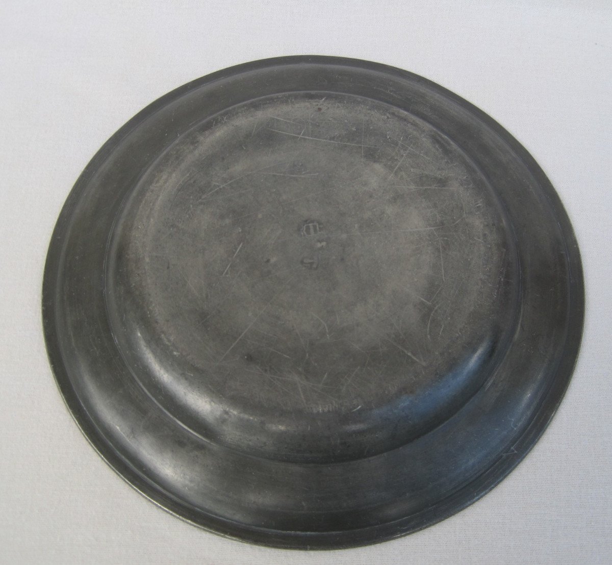 Pewter Round Dish. 18th Century.-photo-3