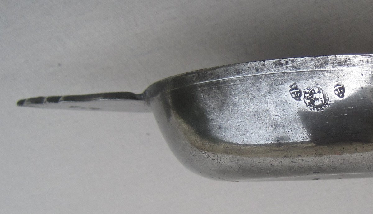 Covered Bowl, In Pewter. Paris. 18th Century.-photo-1