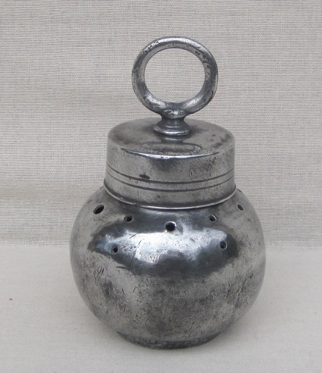 Leeing Ball, In Pewter. Medical Tins. 18th-19th Century.