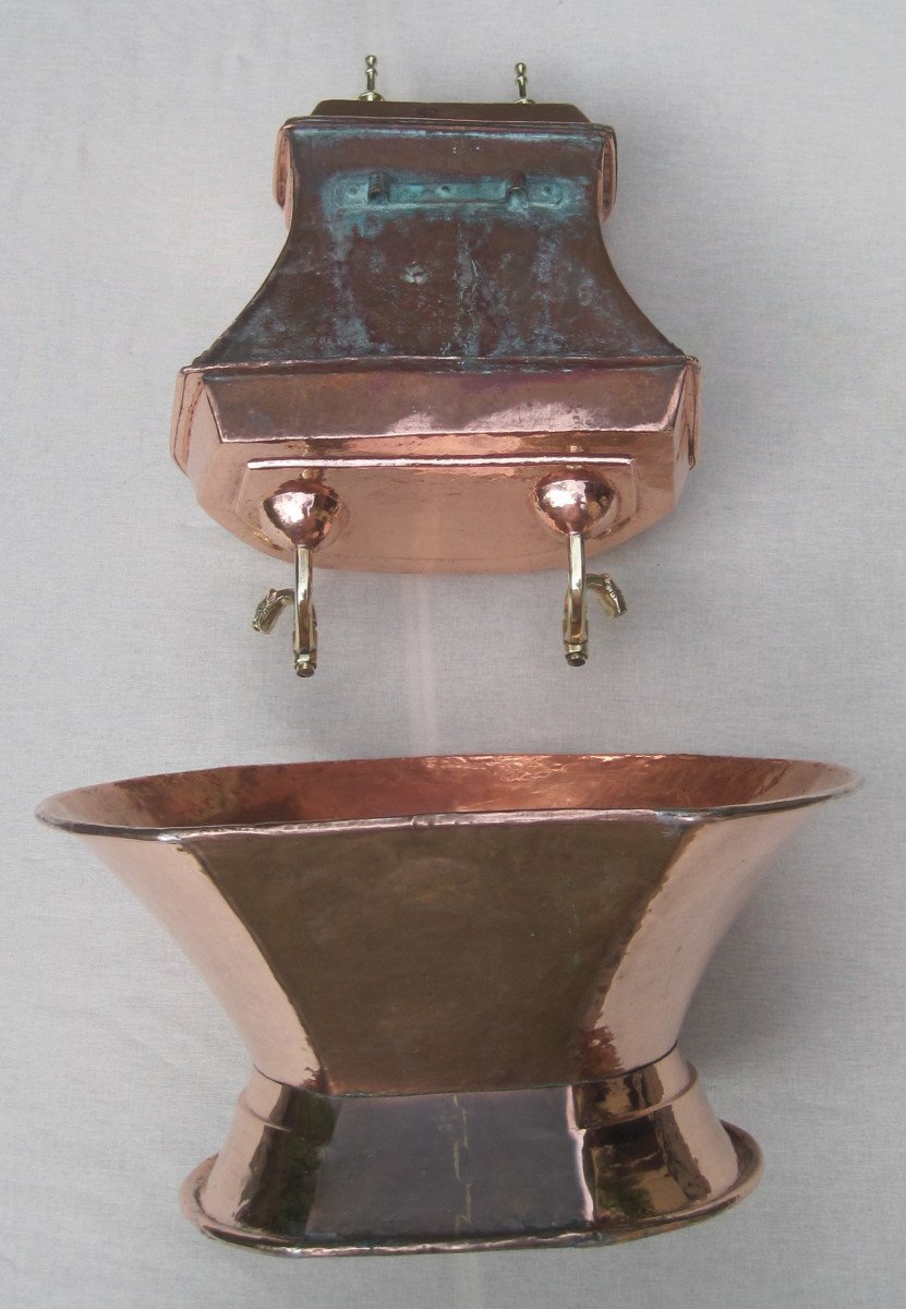 Wall Fountain, In Copper. 18th Century.-photo-2