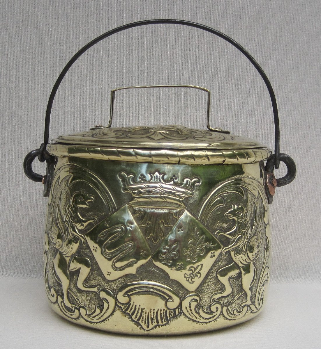 Covered Cauldron, Made Of Brass. Decorated With Coats Of Arms And Fleur-de-lys. 18th Century.
