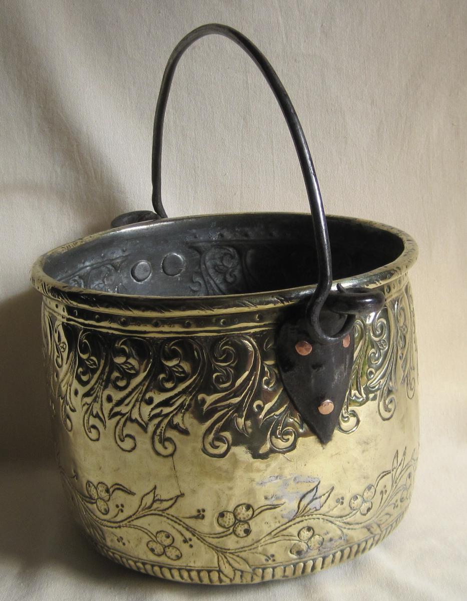 Brass Cauldron. Fruit Setting. Eighteenth Century.-photo-2
