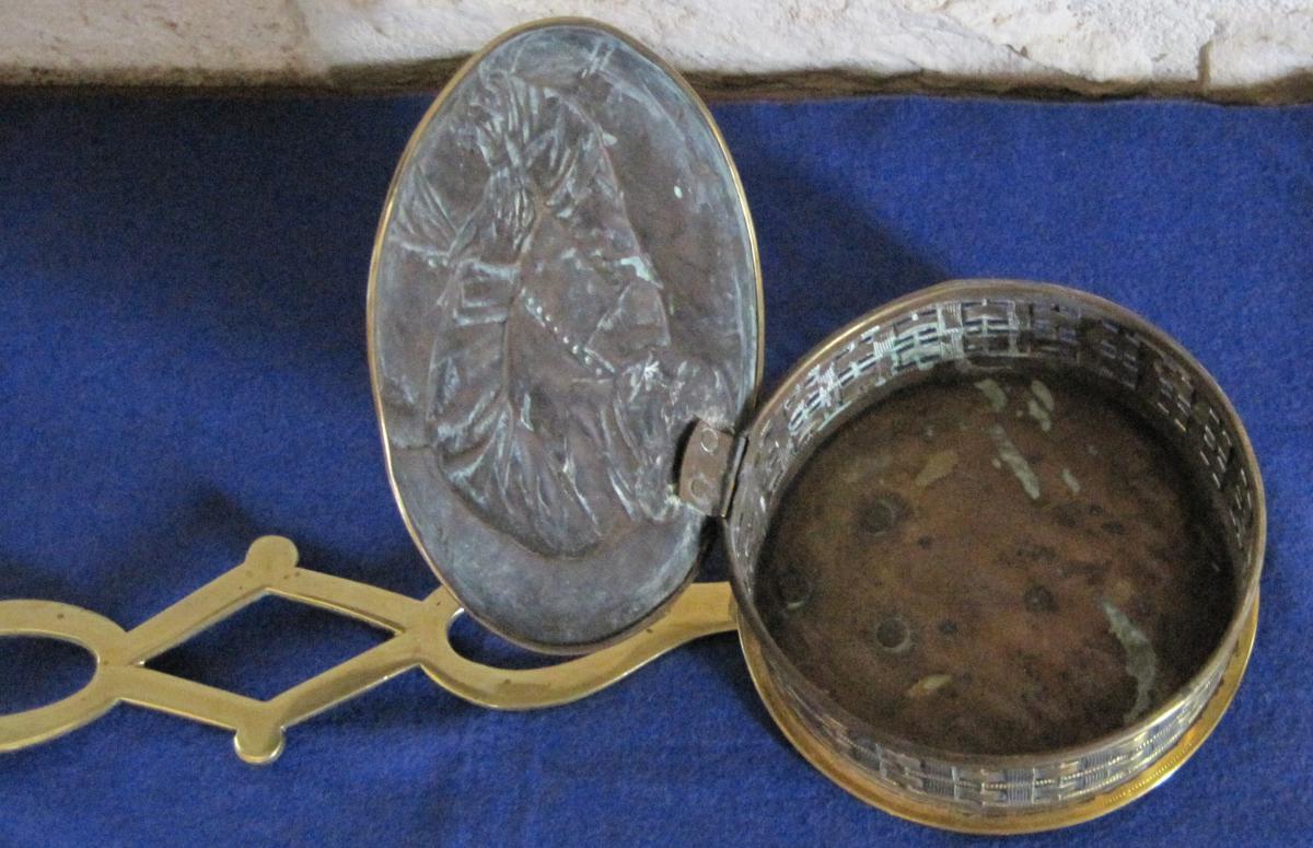 Small Brass Warming Pan. Diameter 17 Cm. Nineteenth Century.-photo-1