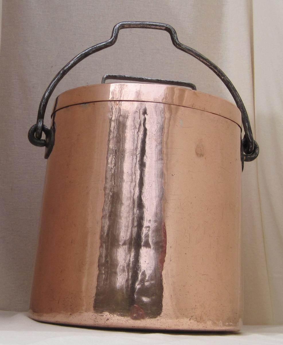 Covered Cooking Pot, Copper. Eighteenth Century