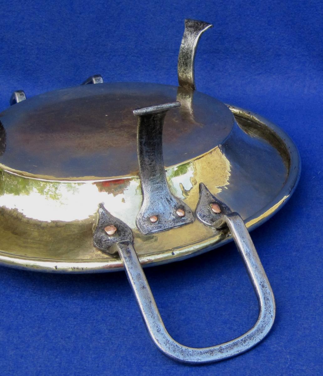 Tourtière en laiton. XVIIIe s.-photo-4