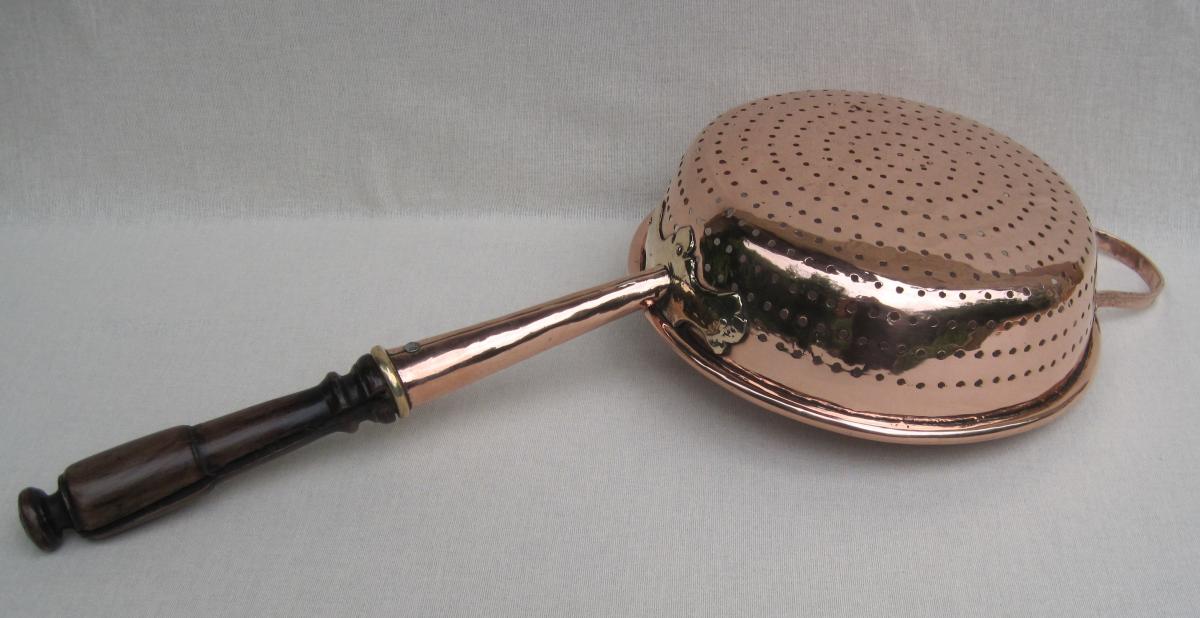 Colander In Copper. Eighteenth Century-photo-2