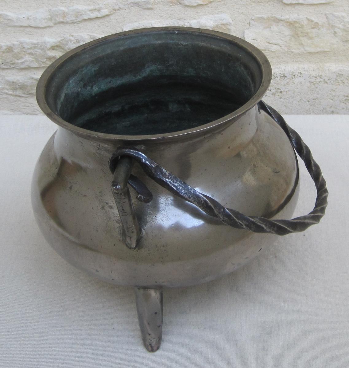 Bronze Cauldron. 17th-18th Century.-photo-3