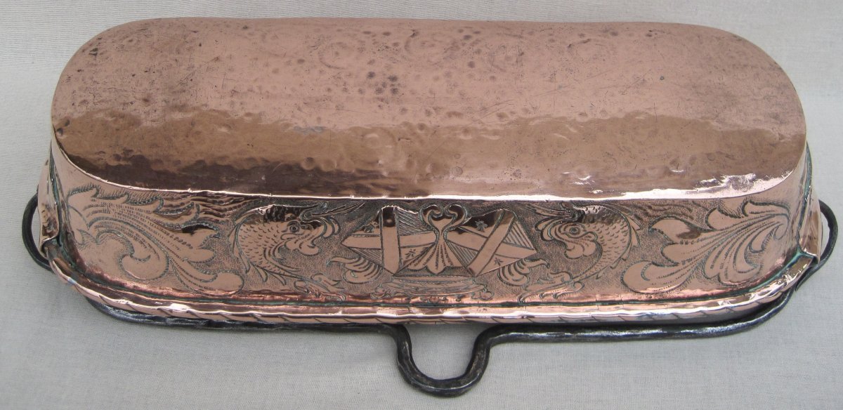 Copper Fishmonger. Rich Decor Of Dolphins, Fleur-de-lis And Crown Of Marquis. Eighteenth Century-photo-7