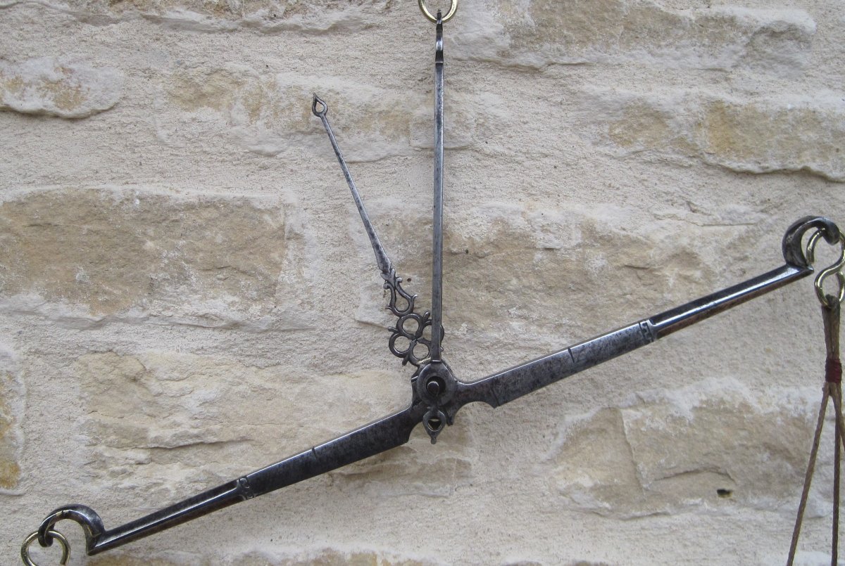 Hanging Scale, In Wrought Iron And Brass. 18th Century.