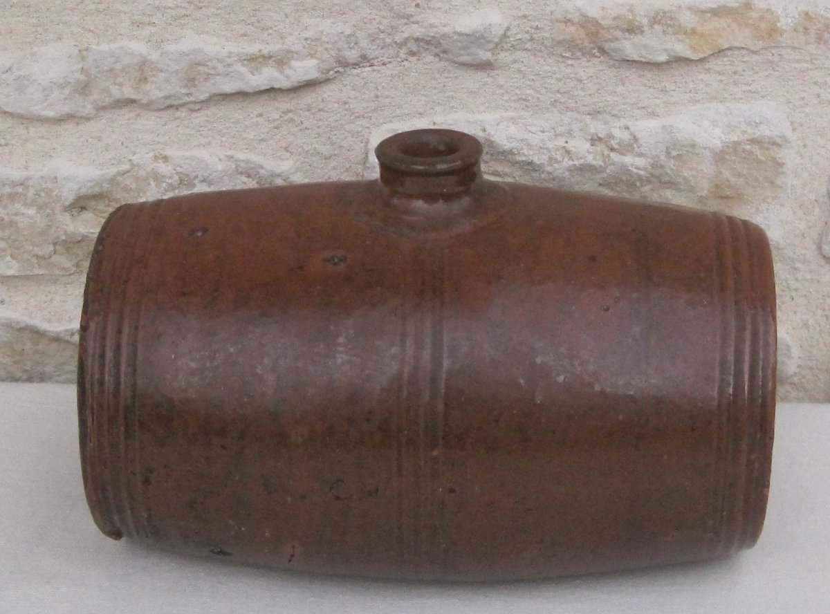 Pottery. Terracotta Keg-shaped Hot Water Bottle. 19th Century.-photo-3