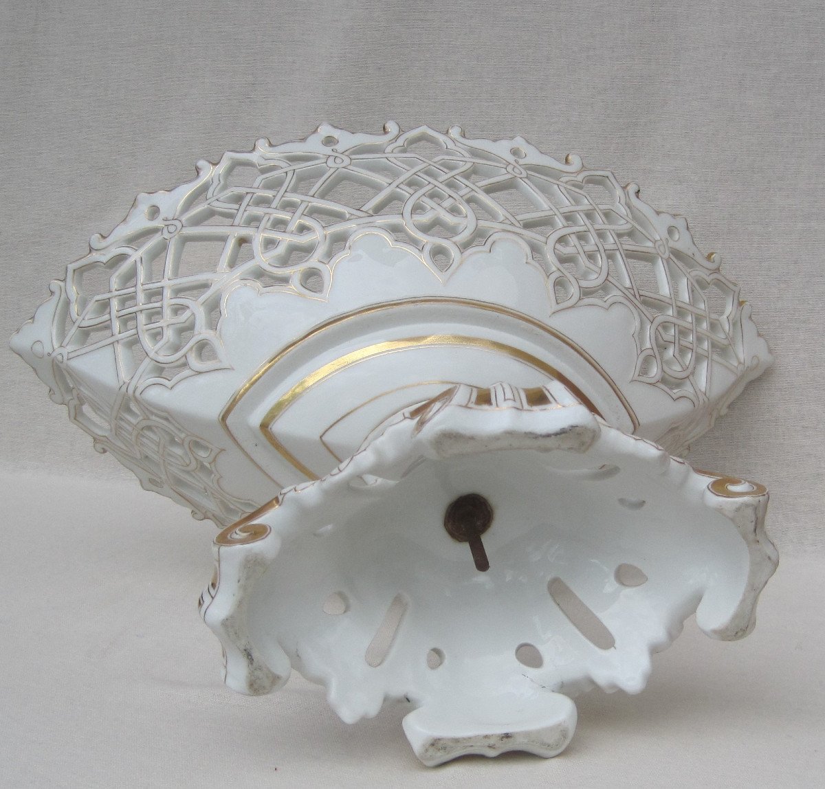 Important Basket-shaped Cup, Openwork In Paris Porcelain. 19th Century.-photo-5