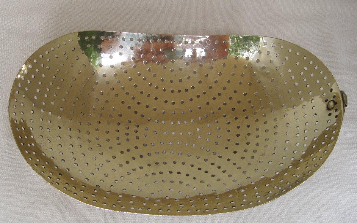 Colander For Skimming, In Brass. Alsace. 19th Century.-photo-3