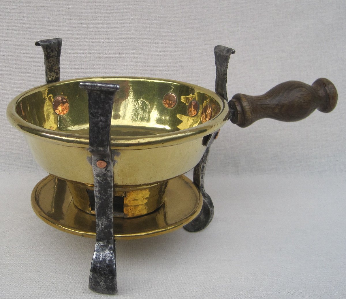 Table Stove, With Embers, In Brass. Normandy. 18th Century.-photo-1