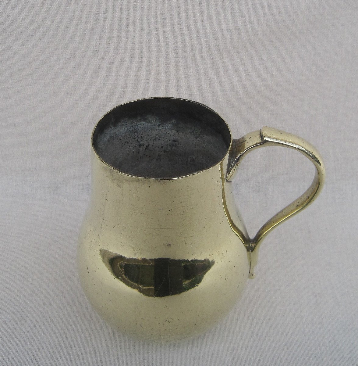Pot à bière, en laiton fondu. FLANDRE. Fin XVIe-début XVIIe s.-photo-3
