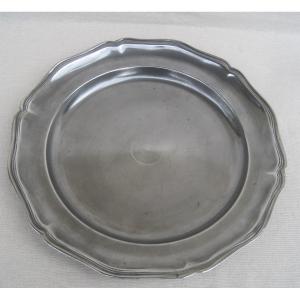 Large Pewter Dish. 19th Century.