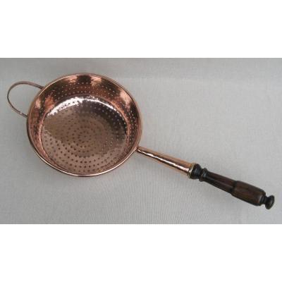 Colander In Copper. Eighteenth Century