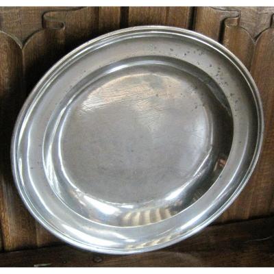 Large Dish In Pewter, With Molded Edge. 39 Cm. Eighteenth Century