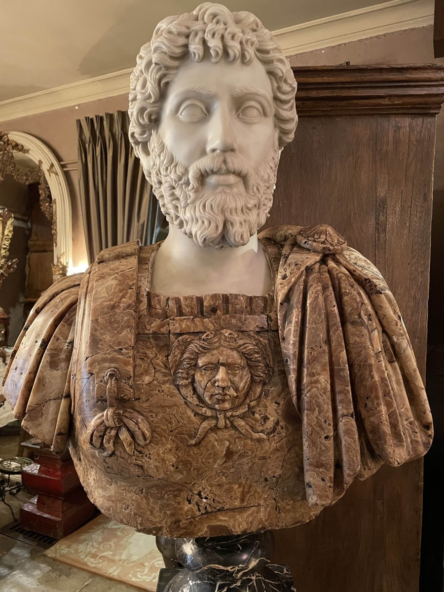 Bustes romains antiques en marbre, statues en marbre -photo-1