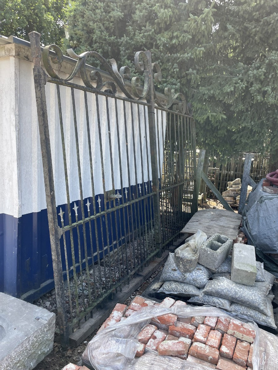 Porte de château antique en fer forgé-photo-4