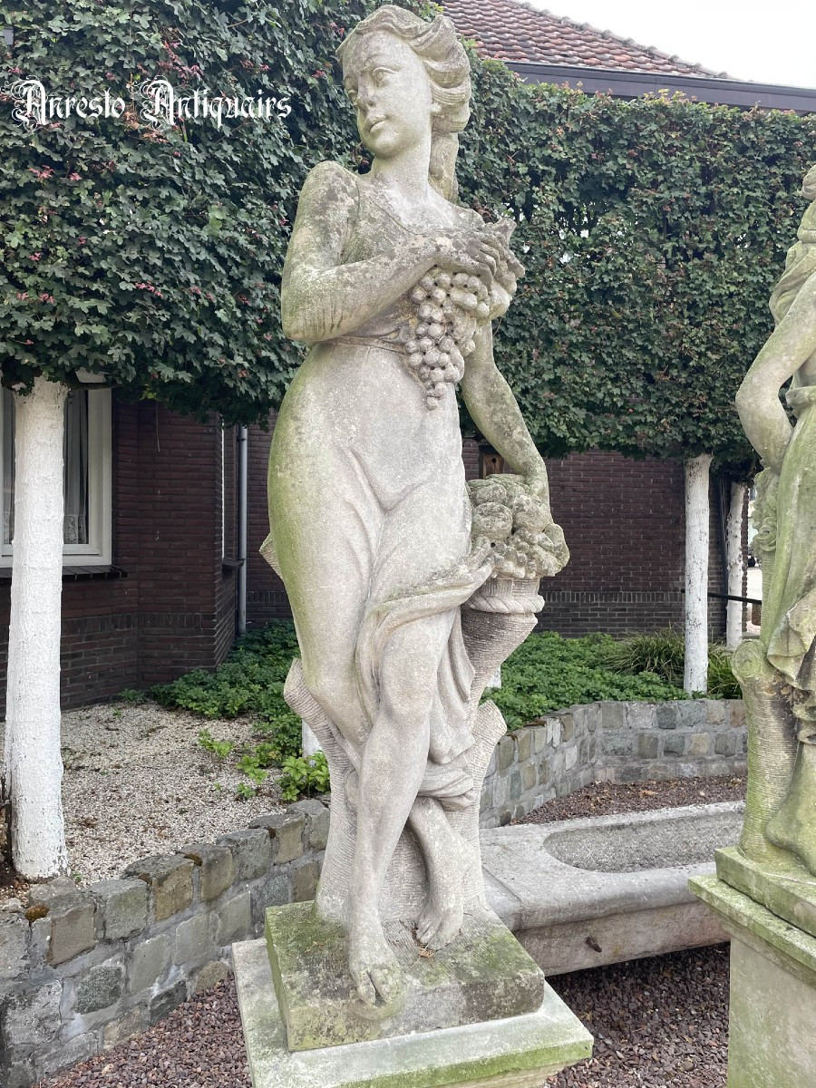 Antique Italian Limestone 4-season Statues-photo-1