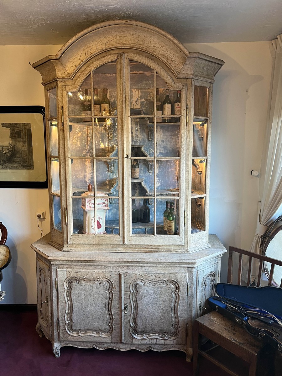 Antique Flemish Oak Display Cabinet-photo-2