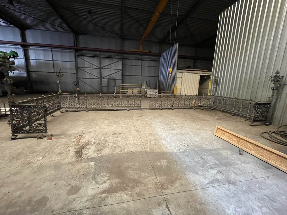 Antique Gothic Wrought-iron Balcony Railing, 20 Running Meters-photo-2