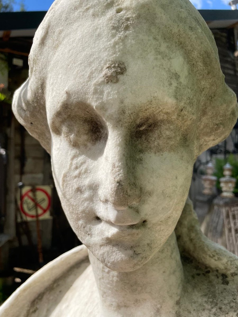 Antique White Marble Bust-photo-1
