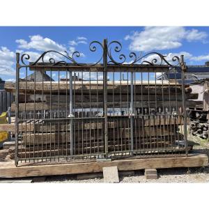 2 portes de château antiques en fer forgé 