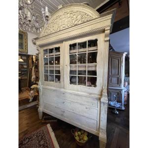 Armoire antique à deux-corps de Namur  