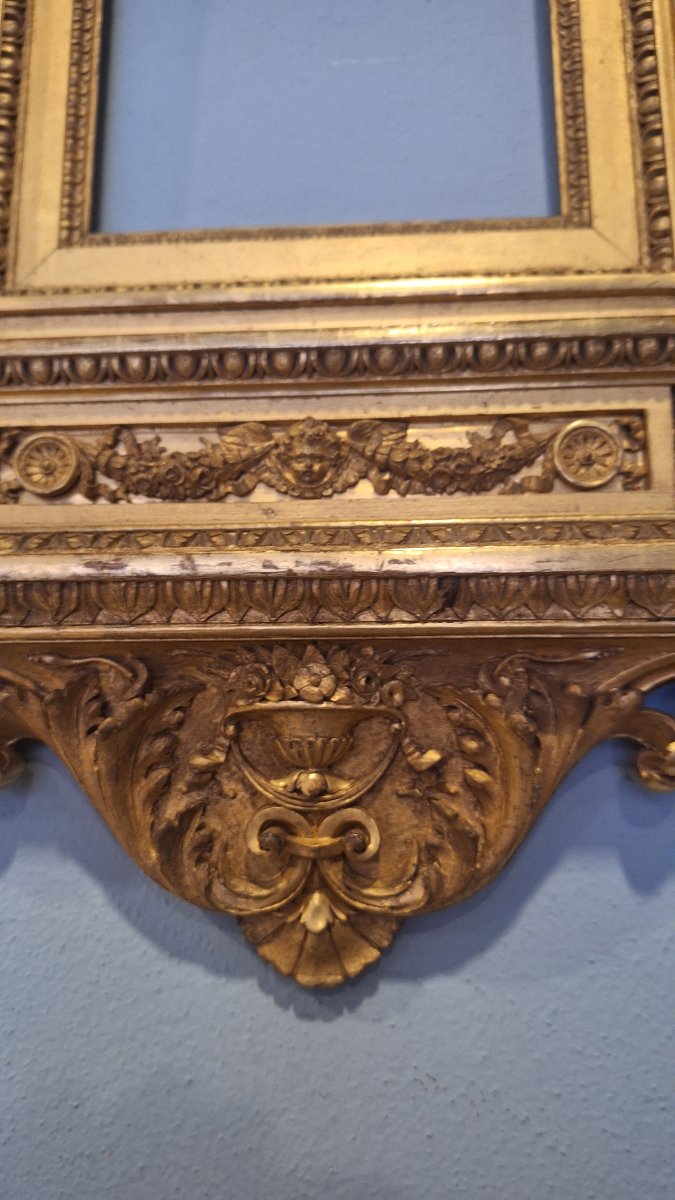 A Carved And Gilded Renaissance-style Newsstand Frame From The 19th Century.-photo-1