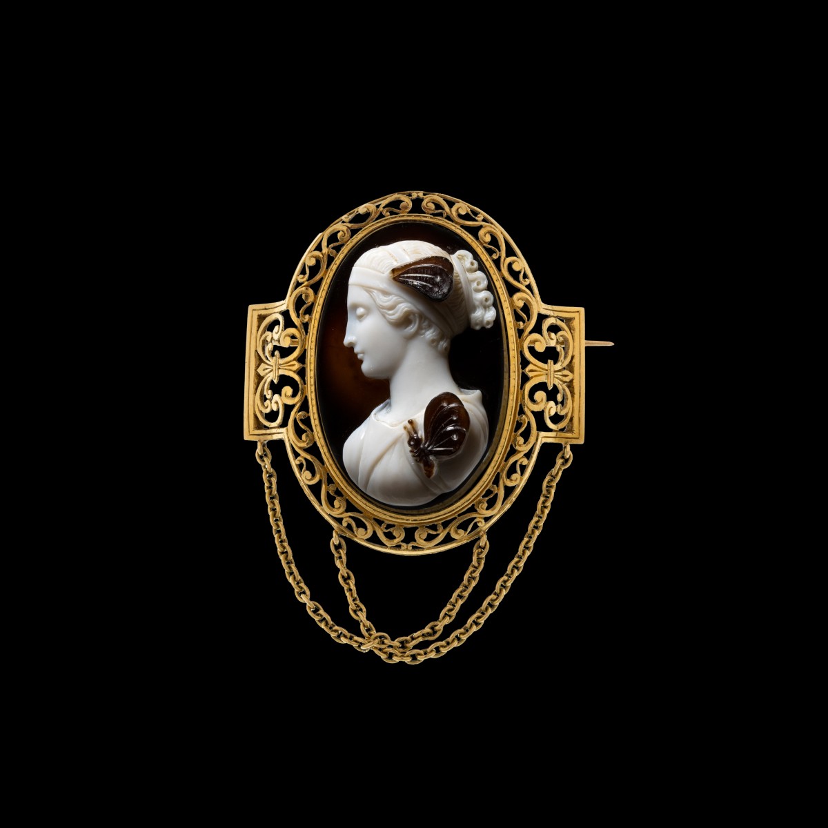A Neoclassical Gold Brooch Set With A Large Agate Cameo. Bust Of Psyche.