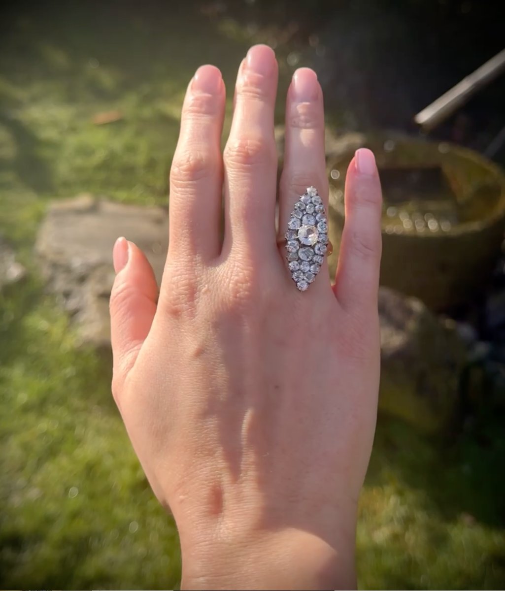 A Late 19th Century Navette Cluster Gold Ring With Diamonds.-photo-3