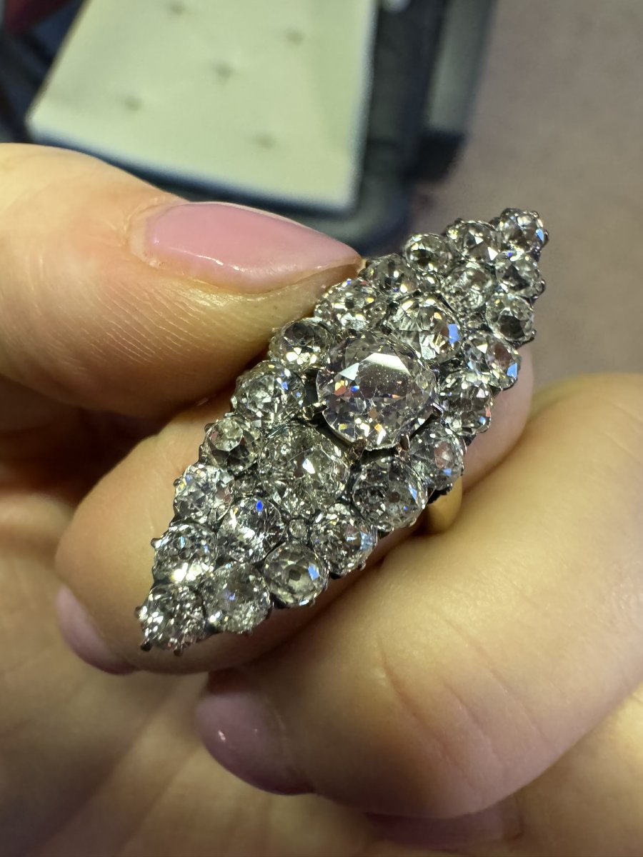 A Late 19th Century Navette Cluster Gold Ring With Diamonds.-photo-3