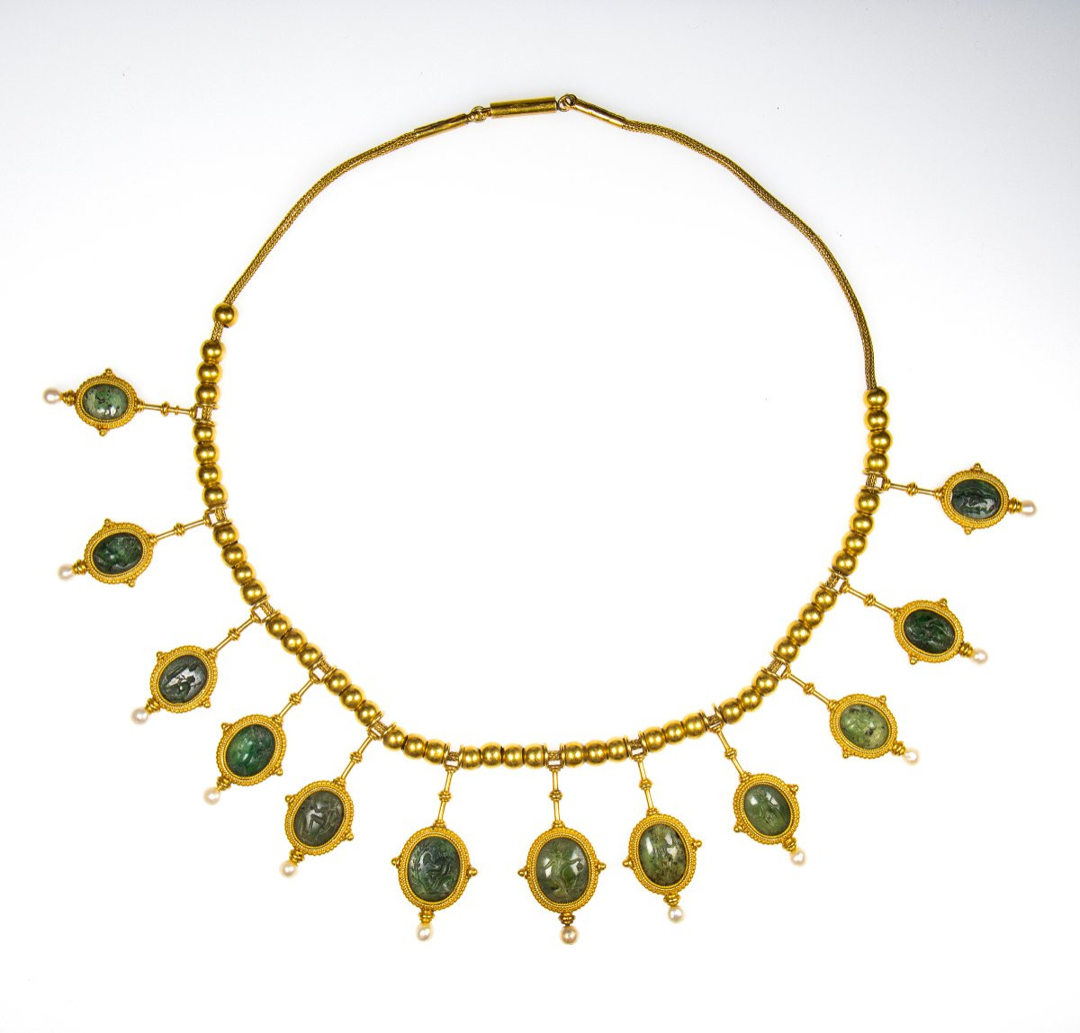 Magnifique Collier Archéologique de Giacinto Melillo | Douze Intailles Romaines en Or-photo-1
