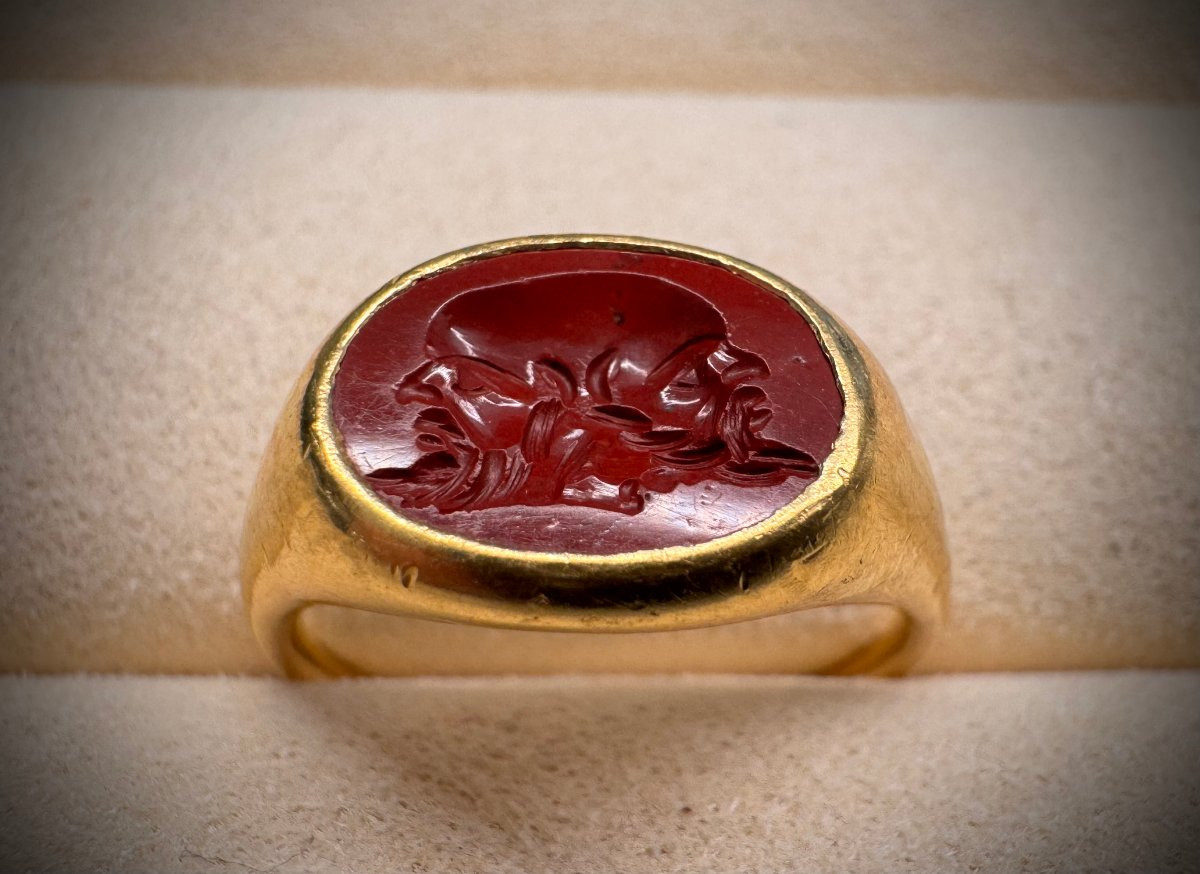 A 22ct Gold Ring Set With A Roman Intaglio On Red Jasper. Gryllos.-photo-2