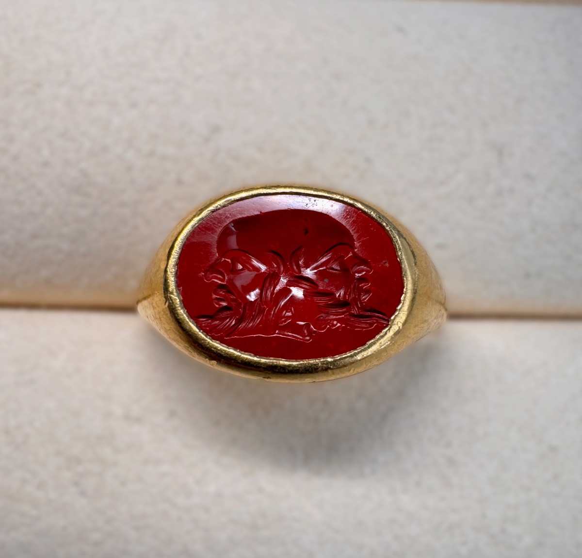 A 22ct Gold Ring Set With A Roman Intaglio On Red Jasper. Gryllos.