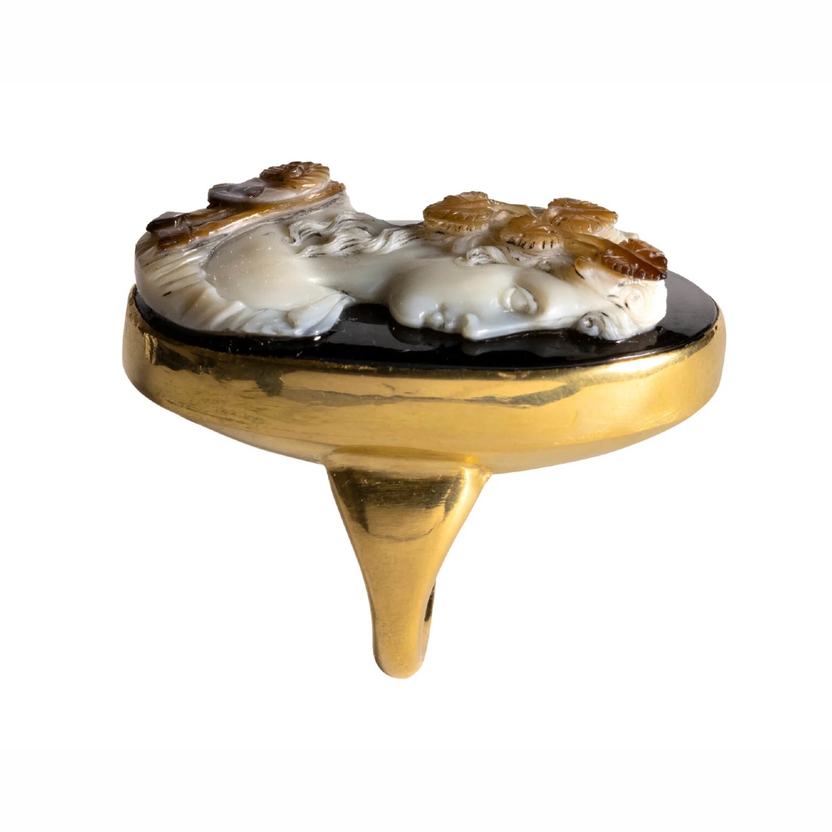 A Gold Ring Set With A Three-layered Agate Cameo By L. Michelini (1798-1858, Rome). Bacchante-photo-3