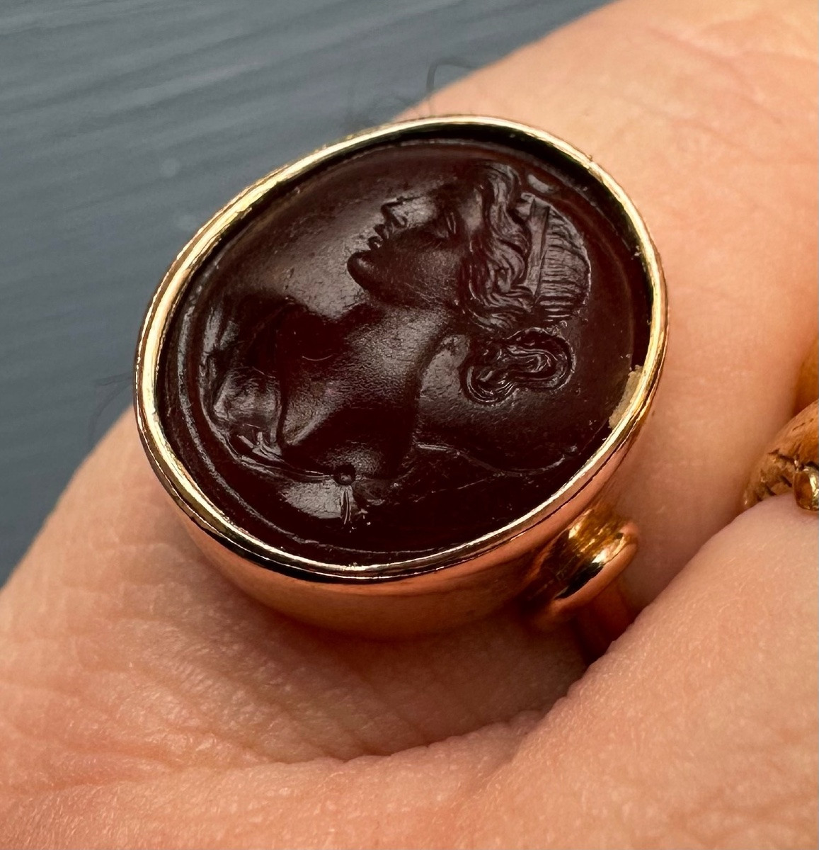 A Gold Ring Set With A 19th Century Red Glass Intaglio. Bust Of Diana.-photo-4