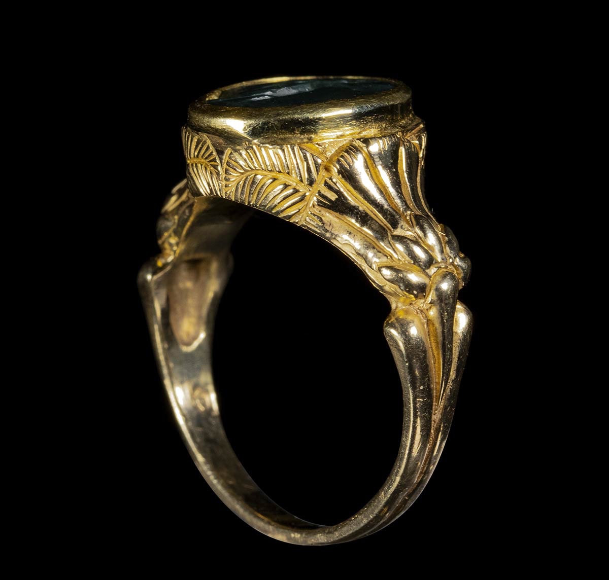 A Gold Ring Set With A Roman Green Jasper Intaglio. Helios.-photo-4