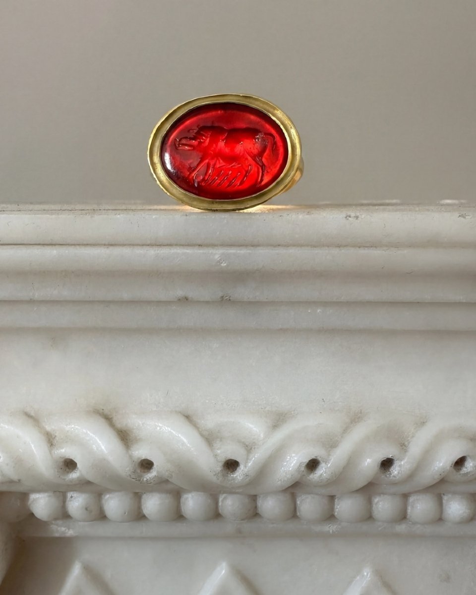 A Modern Gold Ring Set With A Roman Carnelian Intaglio. Sow.-photo-3