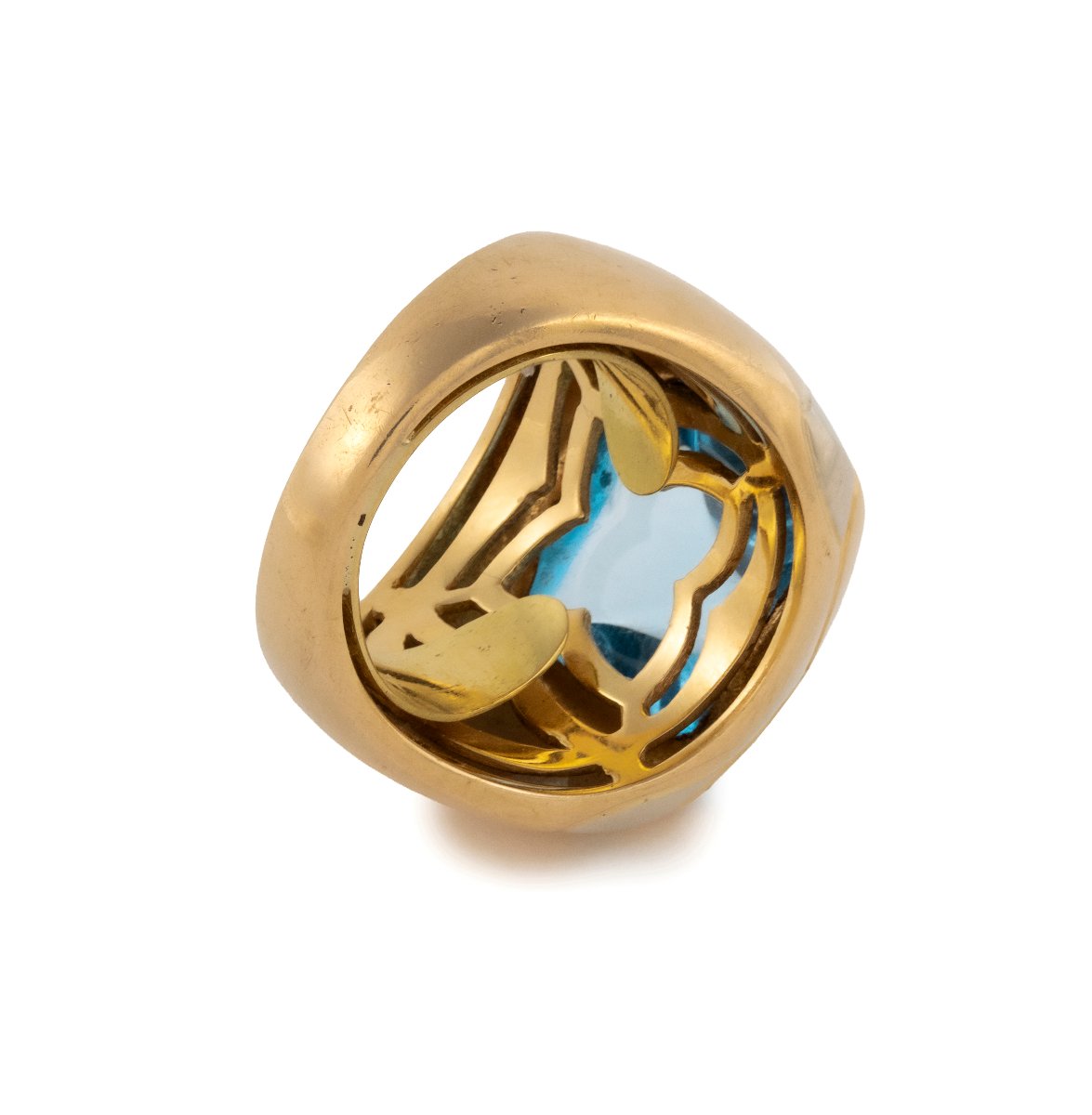 Bulgari. Demi-parure en or et topaze bleue — paire de clips d'oreilles et bague assortie-photo-2