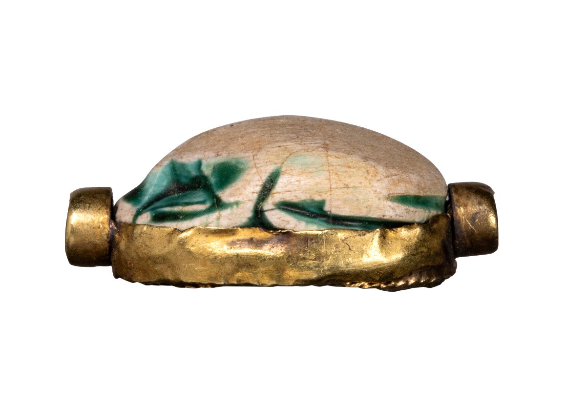 Hyksos Scarab With The Golden Horus.-photo-4